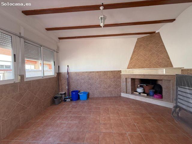 FABULOSA CASA INDEPENDIENTE DE DOS PLANTAS EN EL CENTRO DE ELDA ALICANTE