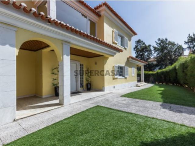 Fabulosa Moradia de luxo T4 | Beloura | piscina | jardim