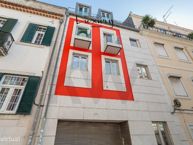 Fabulosa Moradia T4 com Jardim e Piscina Amoreiras Lisboa