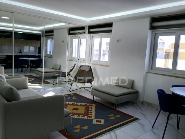 Fabulosa Penthouse T2 c/ Vista Deslumbrante para o Rio Arade