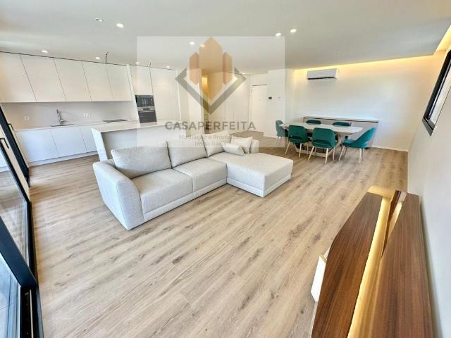 Fabuloso T2 Novo de Luxo com Box e Varanda Quinta de Crave. 117m² Oliveira Do Douro