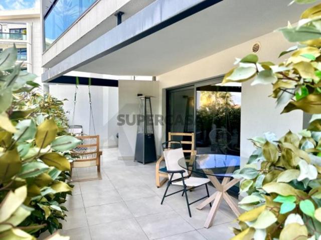 Fabuloso Apartamento T3 com terraço num Condomínio de Luxo, em Carcavelos, concelho de Cascais