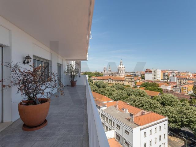 Fabuloso Apartamento T5+1com 260 m2 na Estrela, Lisboa Para Arrendar