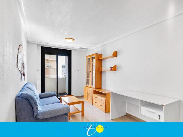 FABULOSO APARTAMENTO EN EL CENTRO DE TORREVIEJA, RODEADO DE TODOS LOS SERVICIOS