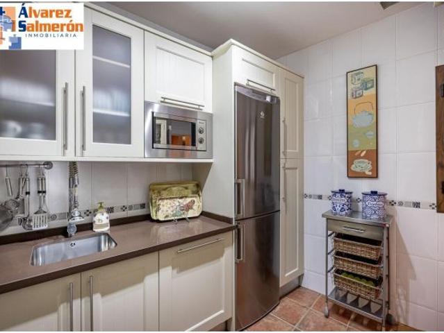 ¡FABULOSO APARTAMENTO EN LA MISMISIMA CALLE PUENTEZUELAS FRENTE A ZARA!