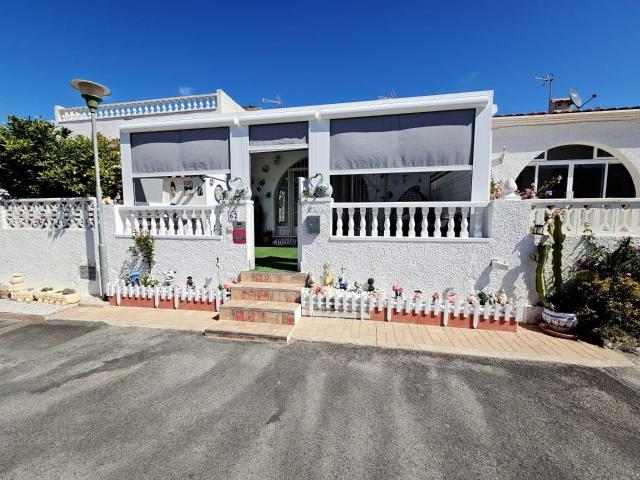 FABULOSO BUNGALOW REFORMADO, IDONEO PARA VIVIR TOTO EL AÑO, VEN A VERLO!