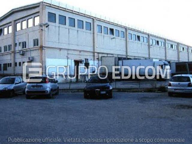 Fabbricati costruiti per esigenze commerciali di 19.8 mq in vendita a Capaci Rif. 3519976