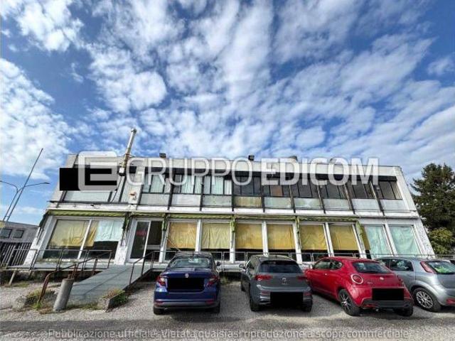 Fabbricati costruiti per esigenze commerciali in vendita a Cona Rif. 4555266