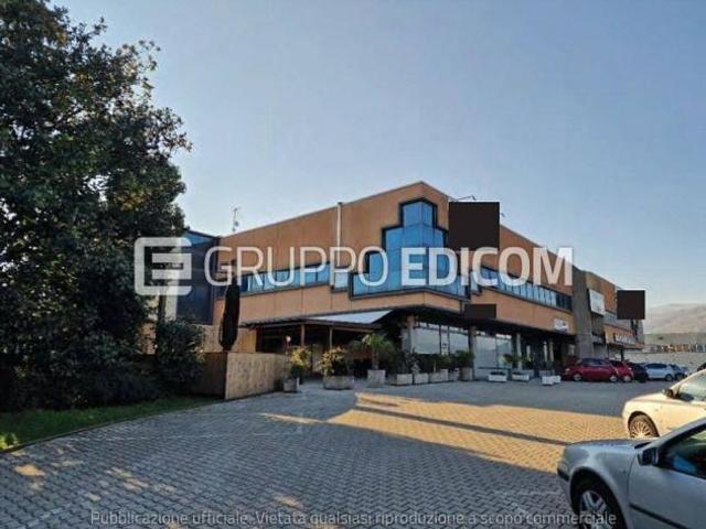 Fabbricati costruiti per esigenze commerciali in vendita a Pederobba Rif. 4551195