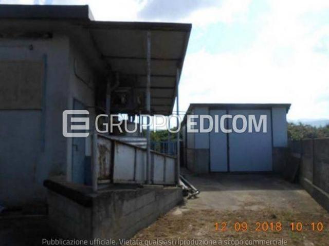Fabbricati costruiti per esigenze industriali di 292.4 mq in vendita a Lamezia Terme Rif. 4545300