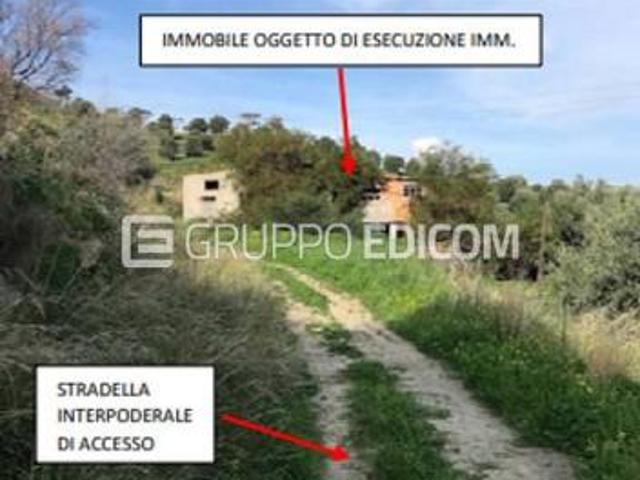 Fabbricati costruiti per esigenze industriali in vendita a Melito di Porto Salvo Rif. 4554336