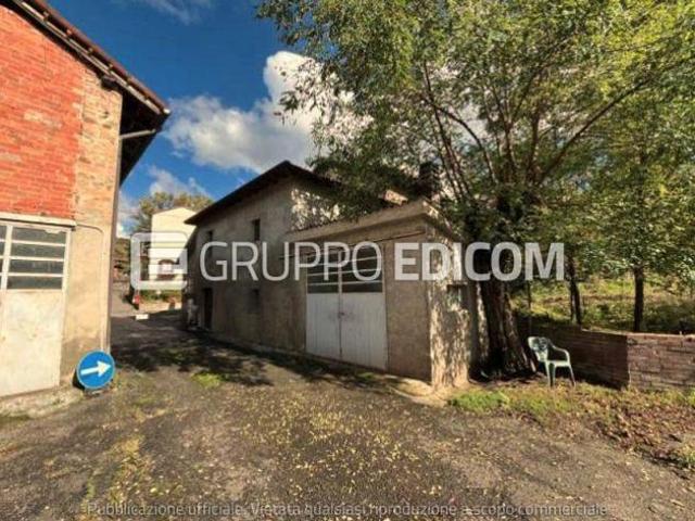 Fabbricati costruiti per esigenze industriali in vendita a Momperone Rif. 4552268