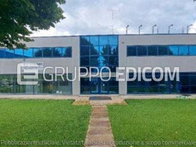 Fabbricati costruiti per esigenze industriali in vendita a Costermano Rif. 4556057