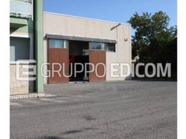 Fabbricati costruiti per esigenze industriali in vendita a Siderno Rif. 4543943