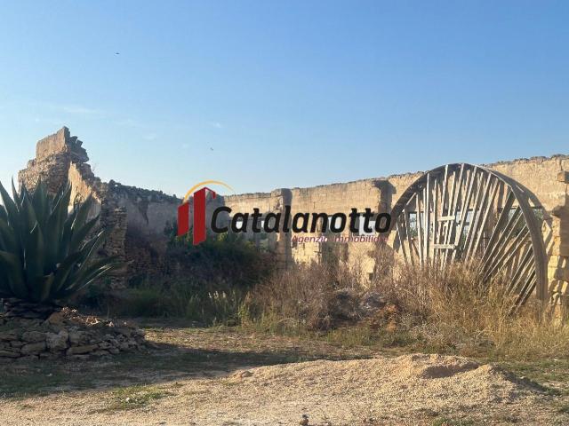 Fabbricato misto in vendita a Castelvetrano