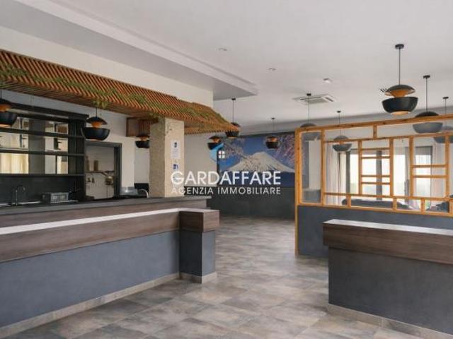 FABBRICATO COMMERCIALE DISPONIBILE IN AFFITTO A LONATO DEL GARDA
