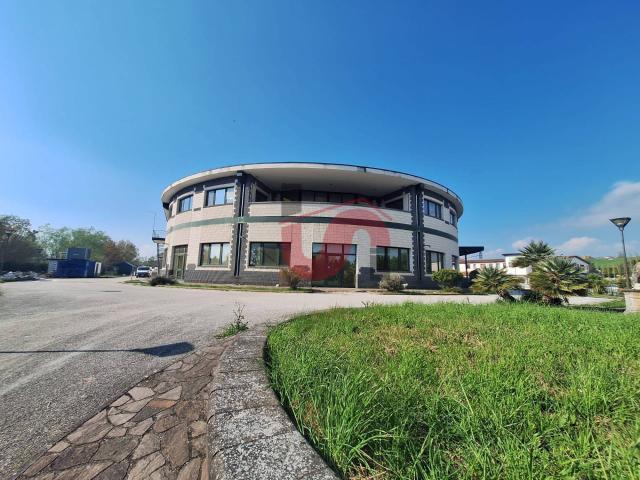 FABBRICATO INDUSTRIALE in vendita a Pago Veiano