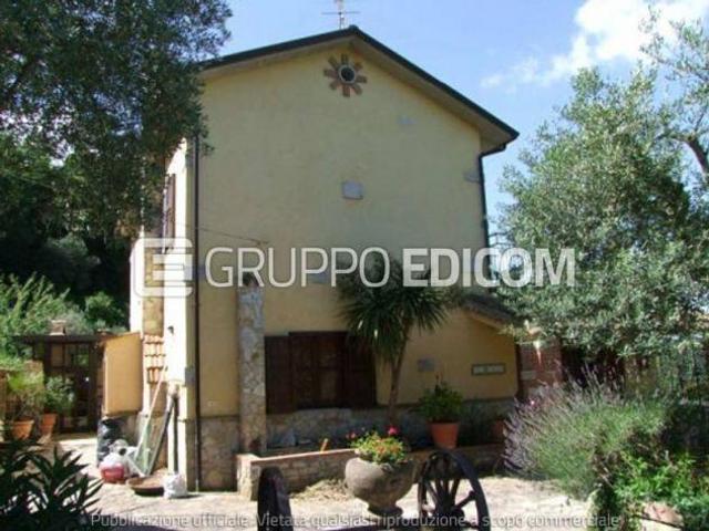 Fabbricato rurale di 118 mq in vendita a San Giorgio La Molara Rif. 4554458