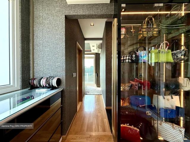 Faber Hills D5, Apartment