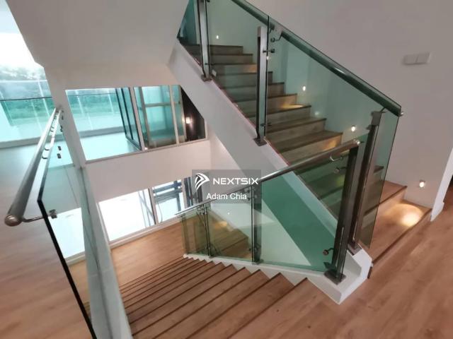 Faber Ria condo, High floor