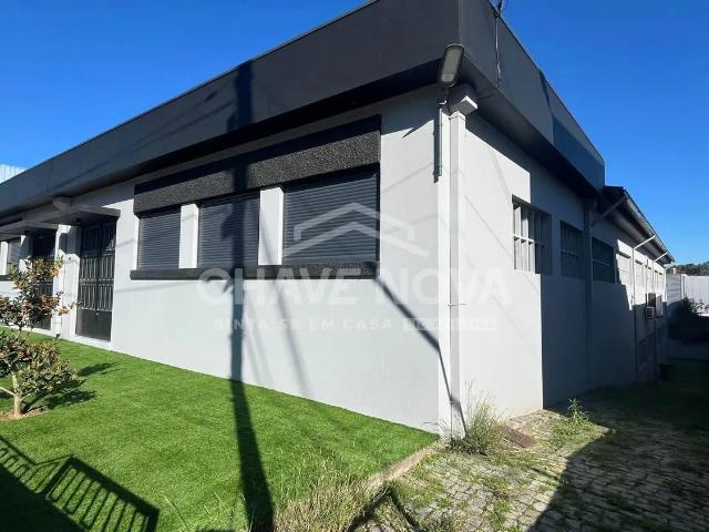 Fábrica com 1.100m² em São João da Madeira
