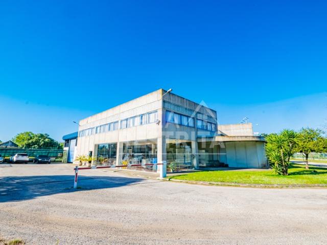 Fábrica/Armazém industrial 4540 m² Montijo junto à A33, A12, A1 e A2 Setúbal