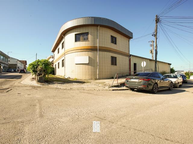 Fábrica/Indústria Venda em Oliveira de Azeméis, Santiago de. 732m² Oliveira de Azeméis, Santiago da Riba Ul, Ul, Macinhata da S