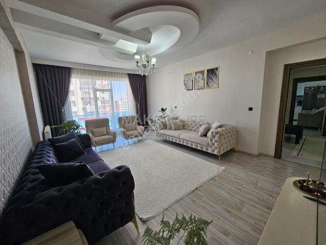Fabrika Mahallesi Merkezi Konumda Satılık 3+1 Geniş Ferah Daire