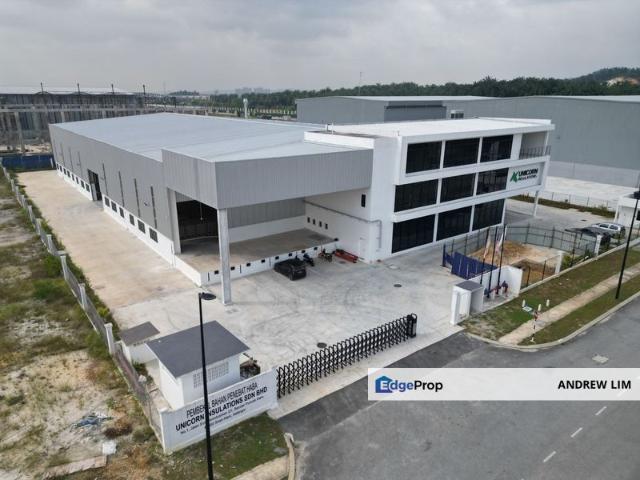 Factory For at Puncak Alam