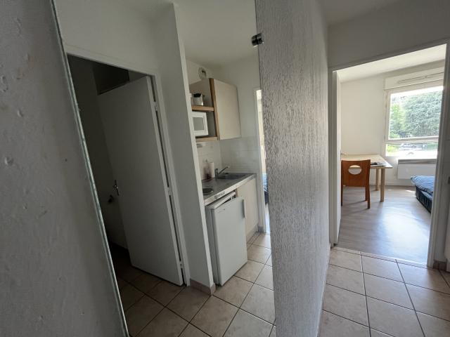 FACULTE TREFILERIE / F1 MEUBLE DISPONIBLE DE SUITE