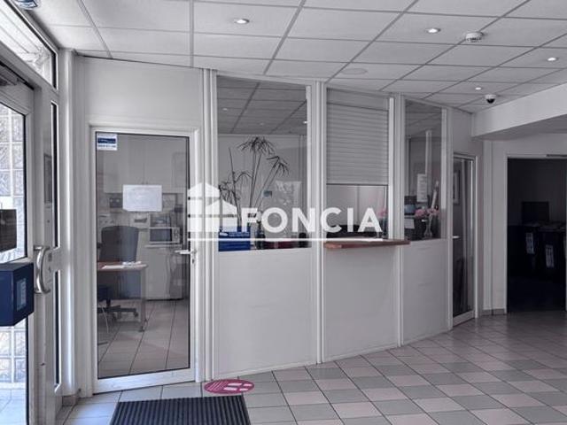 Fac jean monet / studio avec 1 parking
