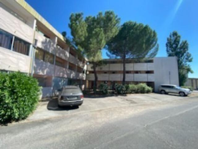 Fac Nord studio étudiant avec balcon et parking sécurisé à l