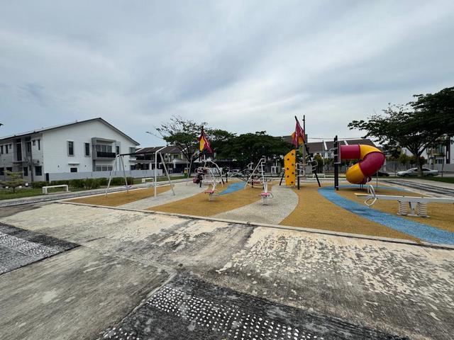 Face Padang Freehold Taman Satu Krubong