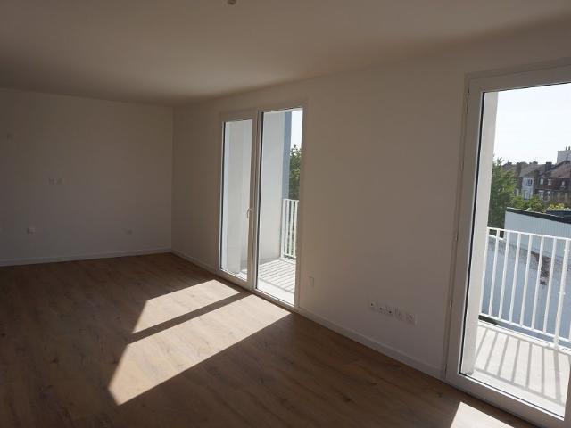 FACHES THUMESNIL APPARTEMENT T4