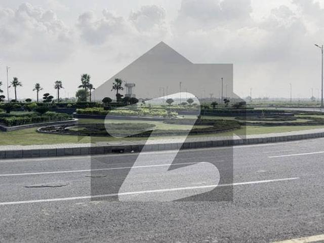 Facing 20 kanal park + 150ft road sy direct approach best location for investment + build homes residential plot located in the best block of dha lahore