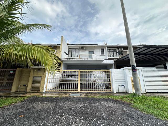 Facing Garden 2 Sty Terrace House Camelia Saujana Rawang
