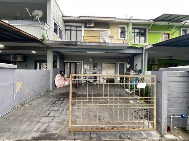 FACING EMPTY 2 Sty Terrace House Camelia Botania Saujana Rawang