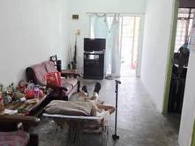 Kitchen table top auto gate tiles 1 Storey House Taman Widuri