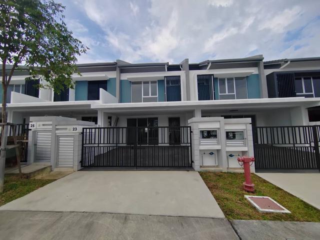 Facing Empty 2 Storey House Garland 2 Kota Emerald Rawang