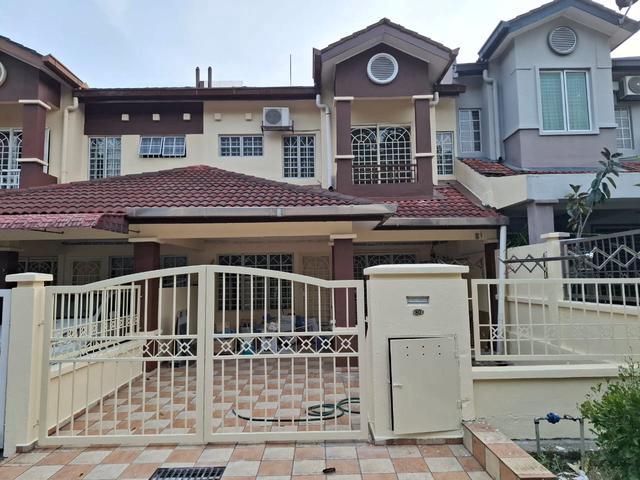 Facing Empty Space 2 Storey House Bukit Puchong Ample Parking