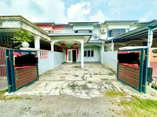 FACING EAST 2 Storey Terrace Taman Bayu Perdana Klang