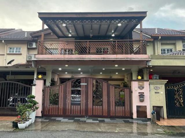 FACING FIELD 2 Storey Terrace House Jalan Zapin Bukit Raja Klang