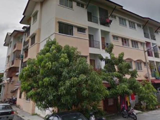 Facing field 2nd Floor Flat Taman Impiana Adril Menglembu Ipoh