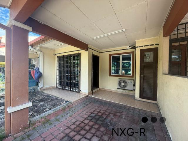 Facing Field Bukit raja zapin 15sty 2065sqft furnished for rent