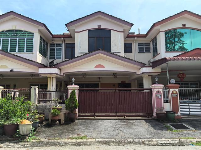 Facing Field Desa Rishah Menglembu 22x70 Double Storey