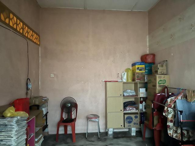 Facing field single storey jalan meru klang parade tm