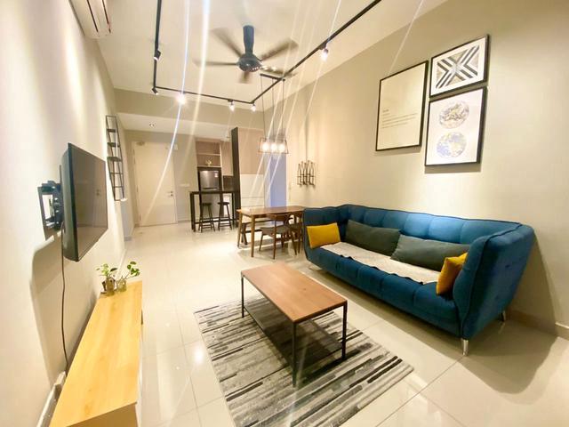Facing KLCC Fully Furnished Lakeville Residence for Sale