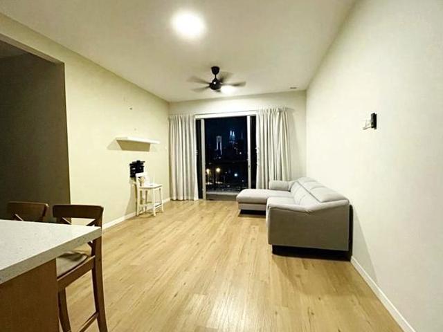 Facing KLCC PartlyFurnished ID Design unit with Timber Floor