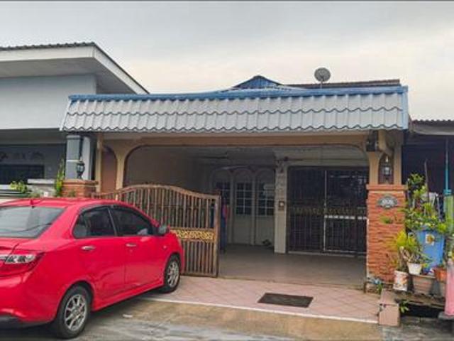 Facing Open 15 Storey Terrace House Taman Kota Sungai Rambai Jenjarom