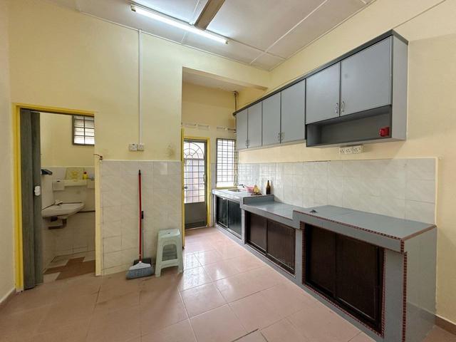 Facing Open 1 Storey Taman Bunga Raya Bukit Beruang Ayer Keroh Melaka
